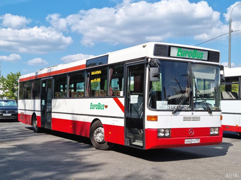 Mercedes Benz автобус