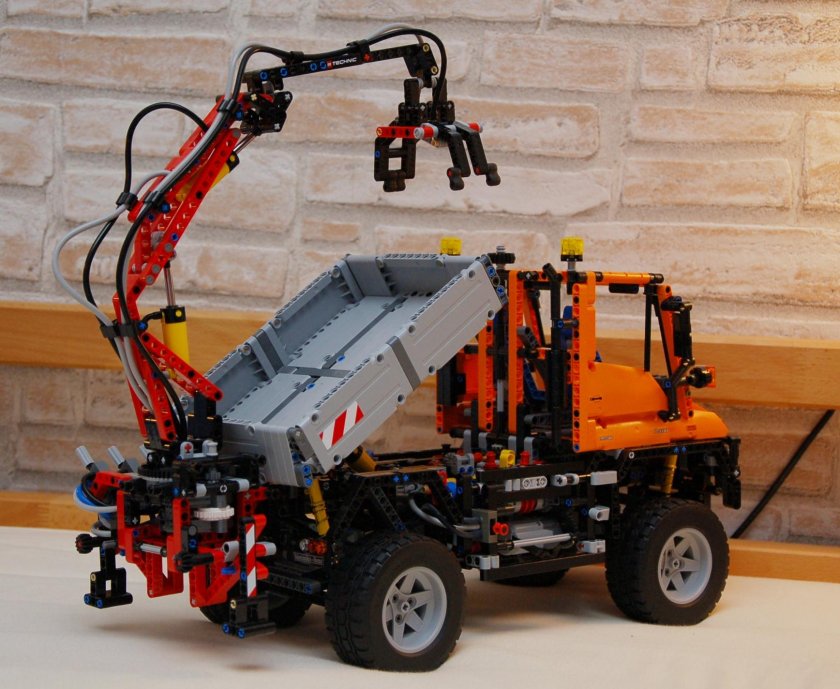 LEGO Technic Unimog