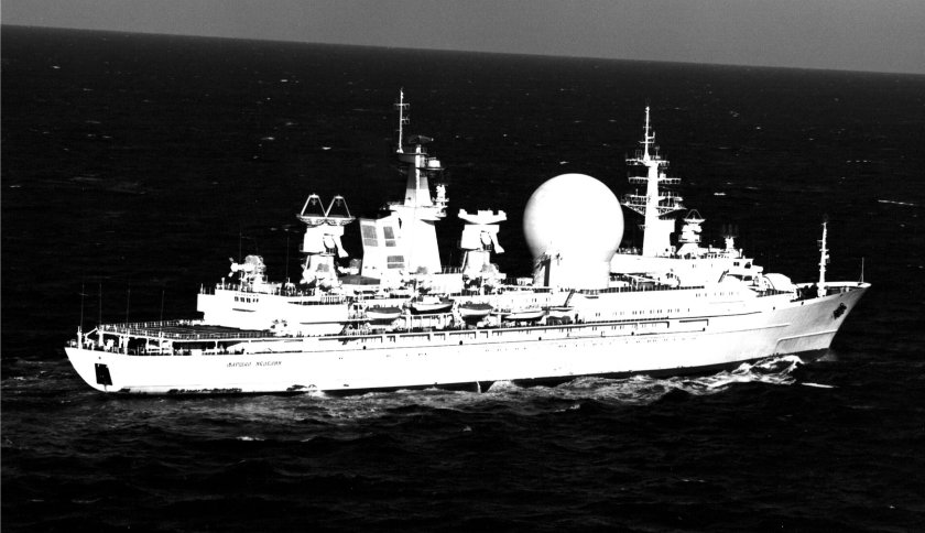 Маршал Неделин корабль измерительного комплекса