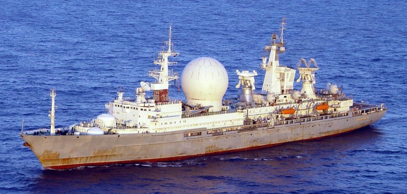 Маршал Неделин корабль измерительного комплекса