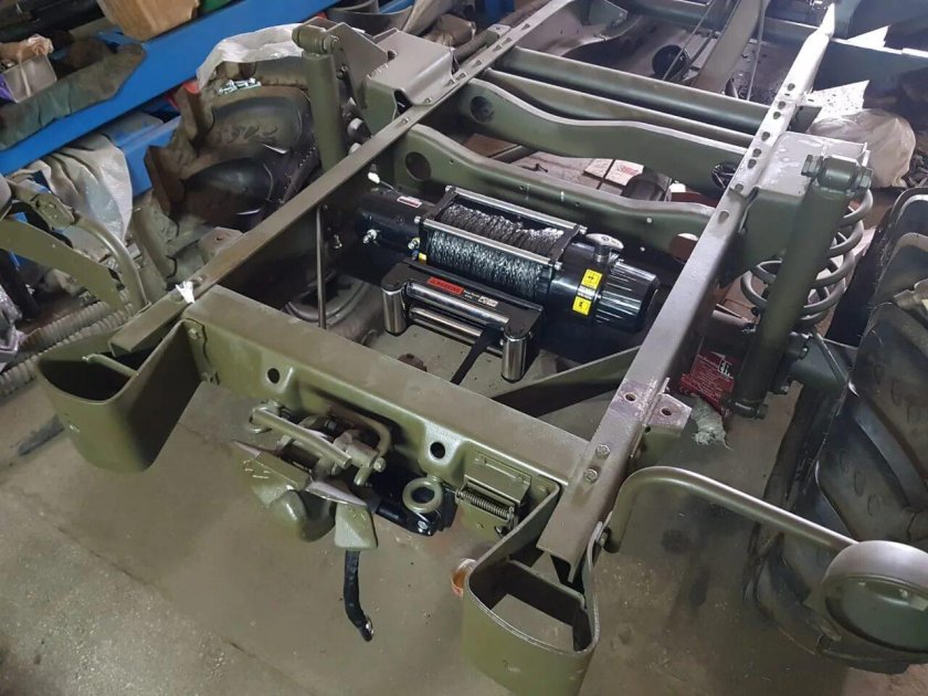 Лебёдка сзади БРДМ