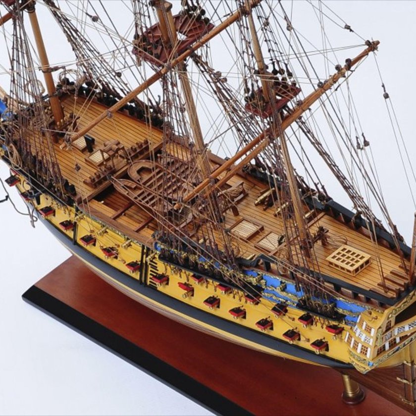 HMS Bellona 1760 корабль