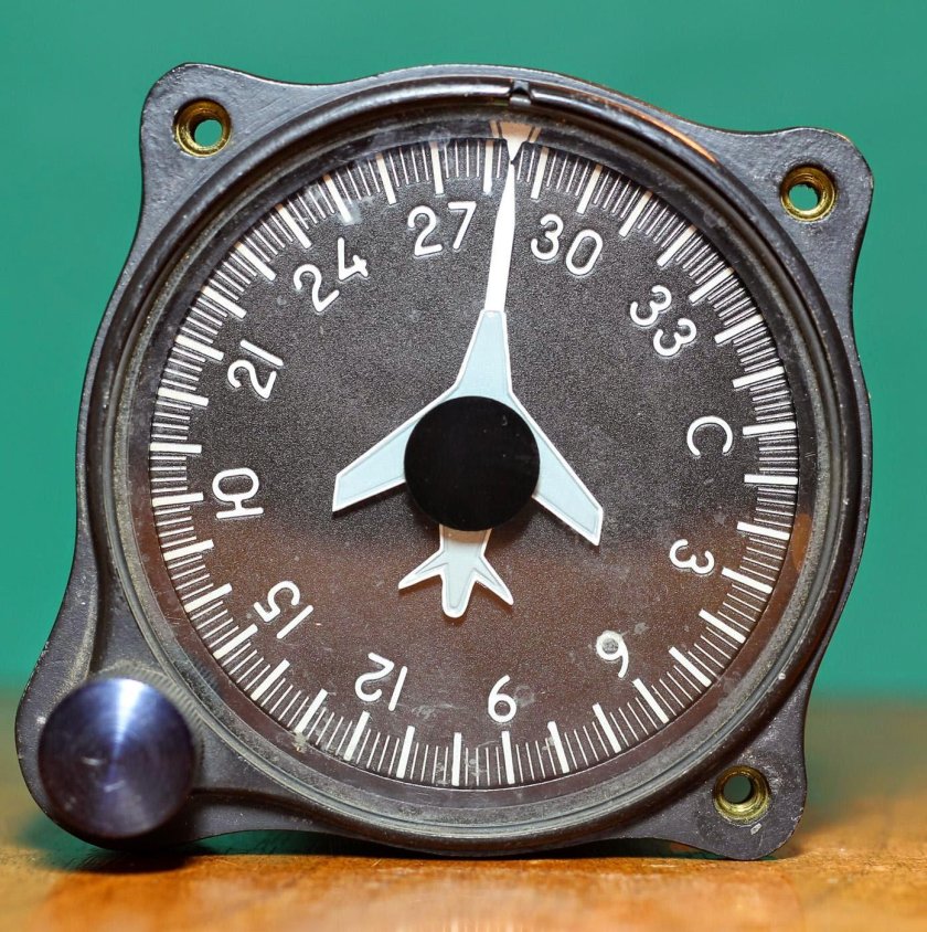 АН-2 тахометр