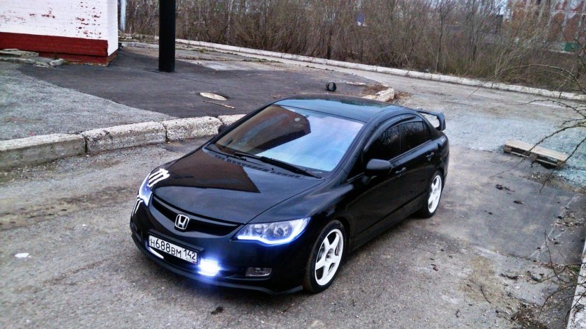 Honda Civic 4d черная