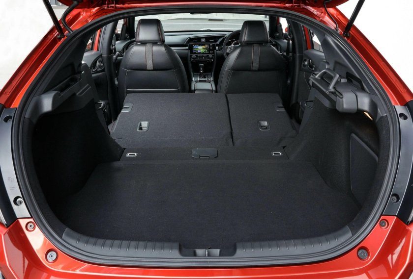 Honda Civic 5 хэтчбек багажник