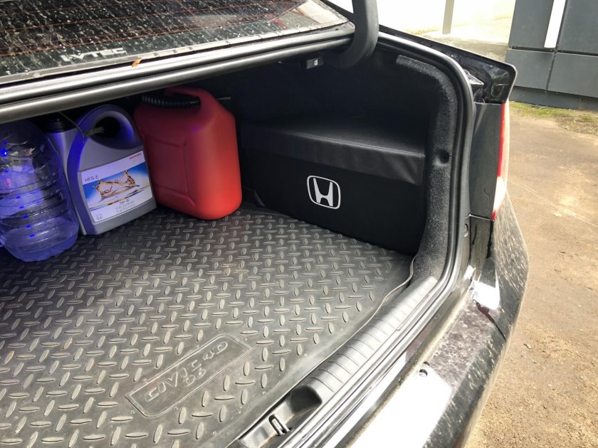 Honda Civic 4d багажник