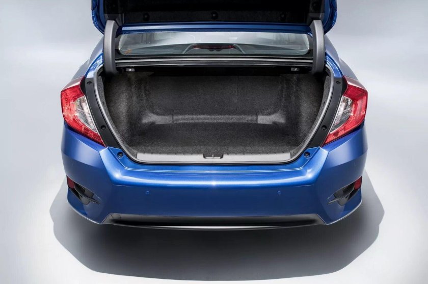 Honda Civic 10 седан багажник