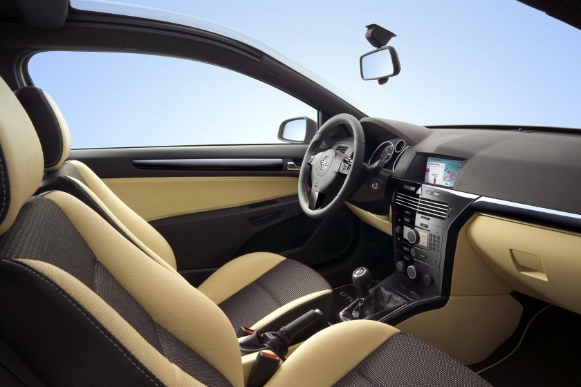Opel Astra h 2006 салон