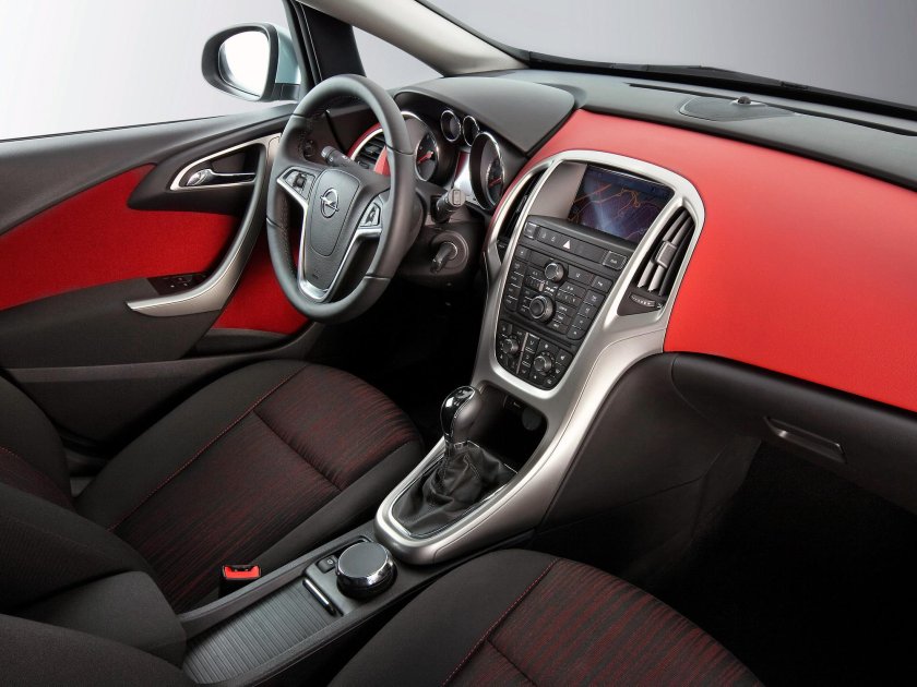Opel Astra 2015 салон