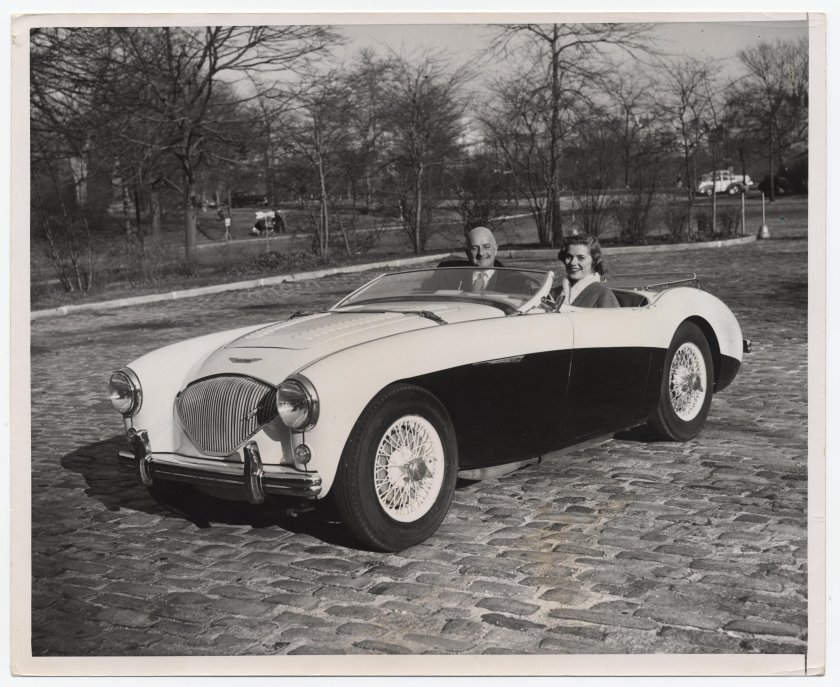 Мерседес родстер 1955 заставка на телефон