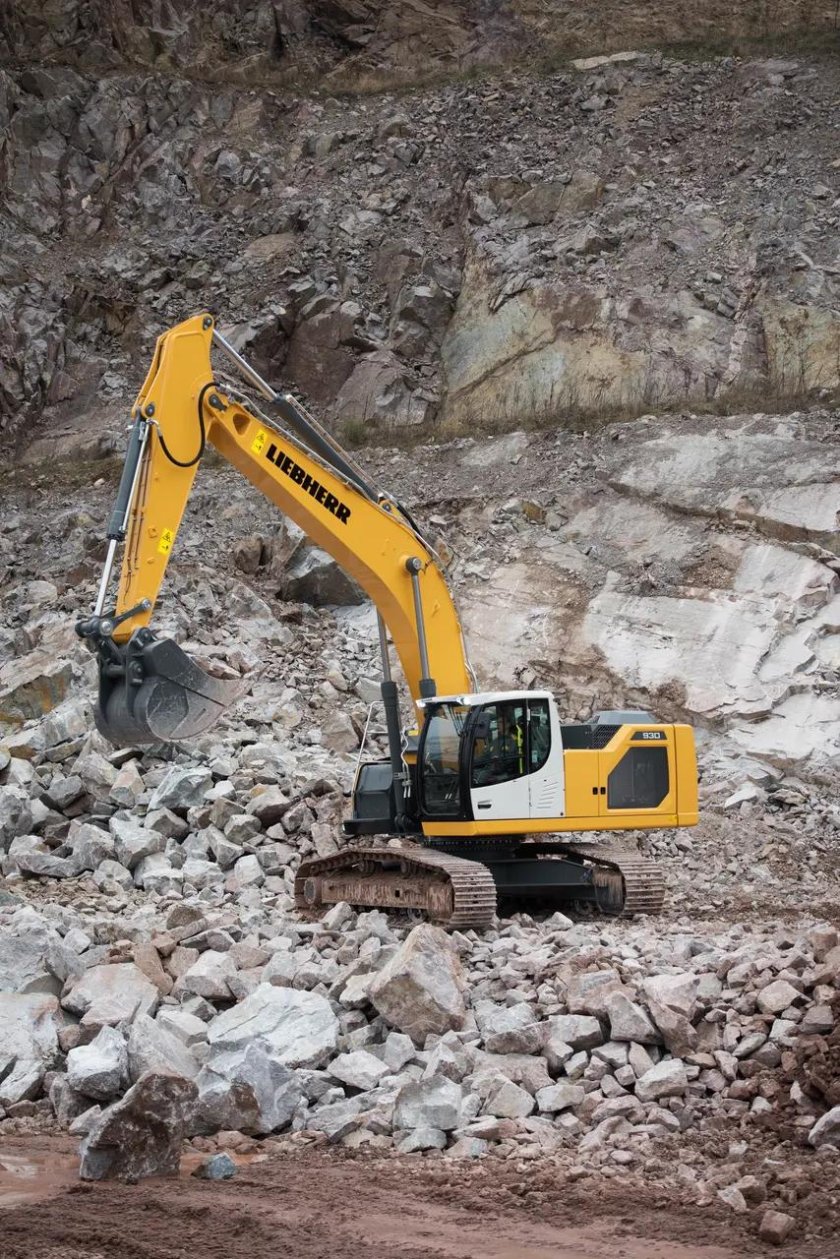 Экскаватор Liebherr r930