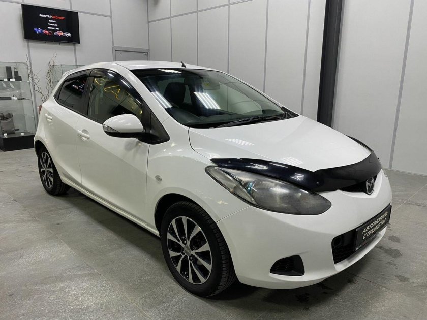 Mazda Demio 2012