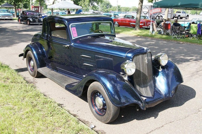 Plymouth 1932