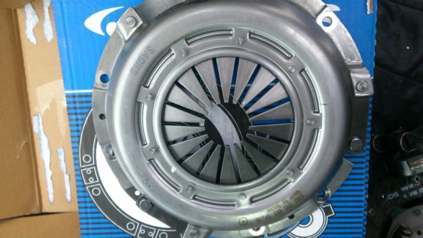 3000 990 289 Sachs для Шевроле Круз 1.8