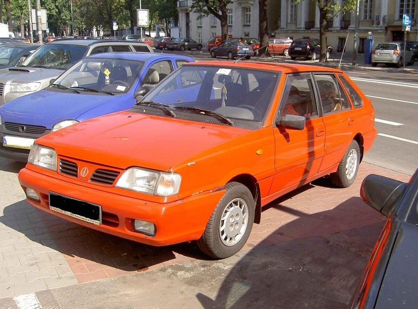 Polonez Caro Plus