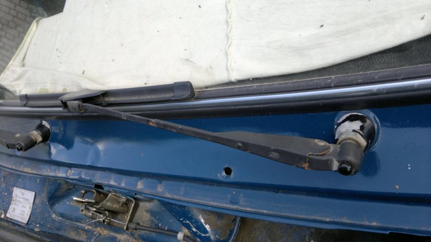 Стеклоочиститель ВАЗ 2107