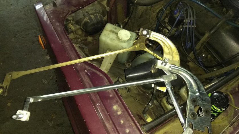 Кулиса дворников ВАЗ 2107