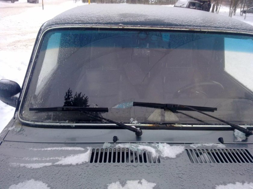 Стеклоочиститель ВАЗ 2107