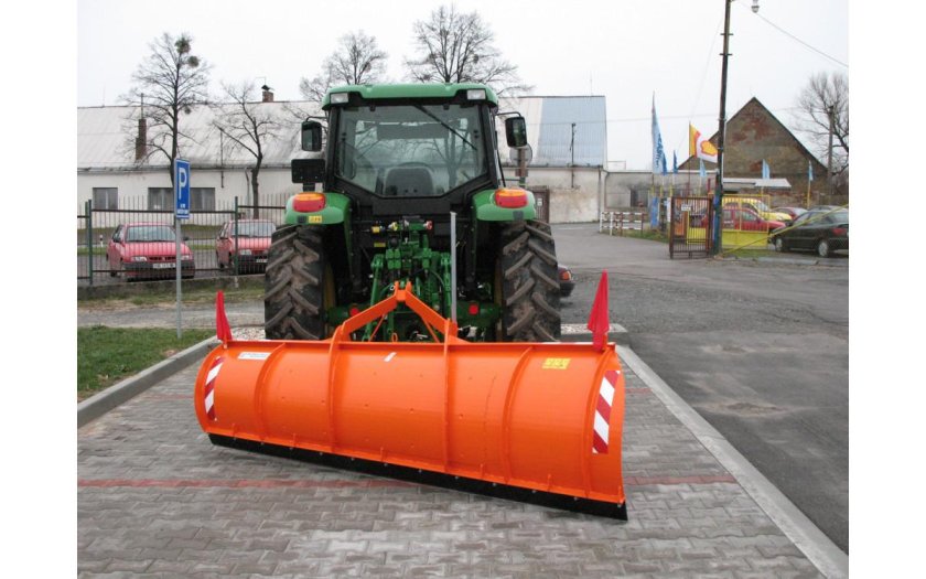 Грейдерный отвал на МТЗ 82