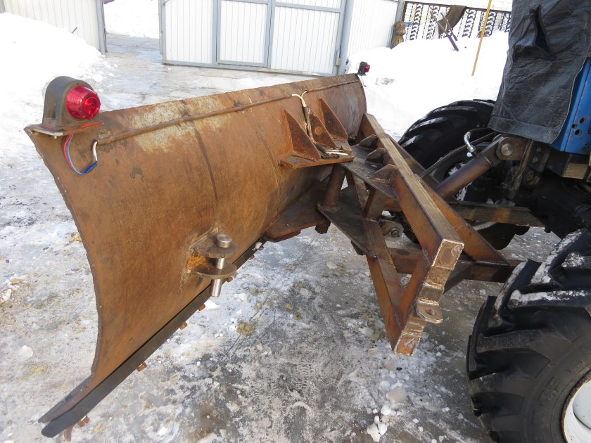 Отвал спереди на т 40