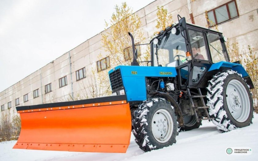 Отвал универсальный гидроповоротный МТЗ 82