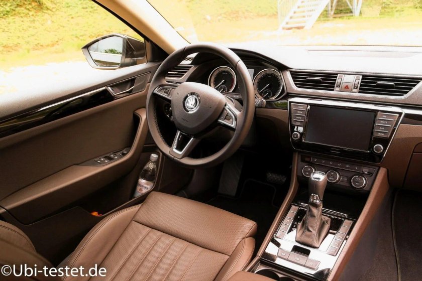 Шкода Суперб Лаурин клемент 2021