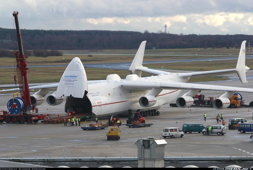 Антонов Мрия АН-225
