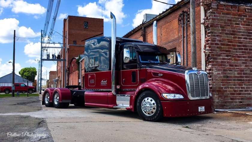 Петербилт 386