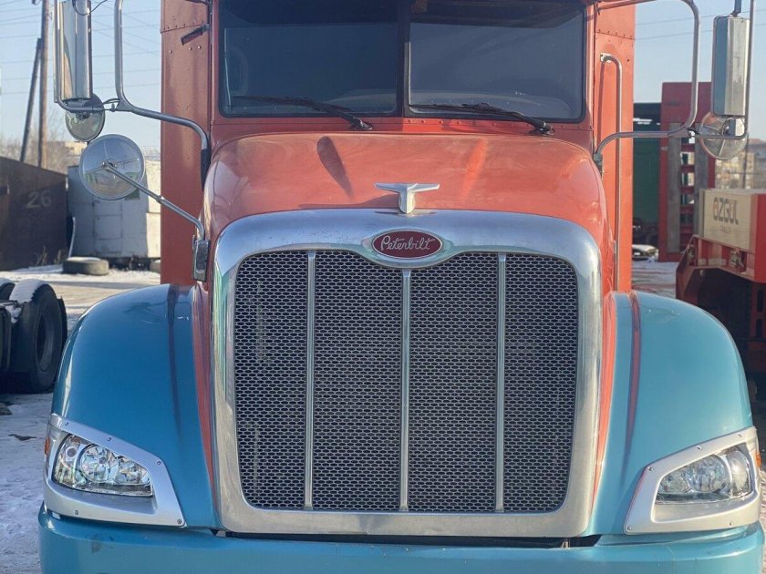Седельные тягачи Peterbilt 387