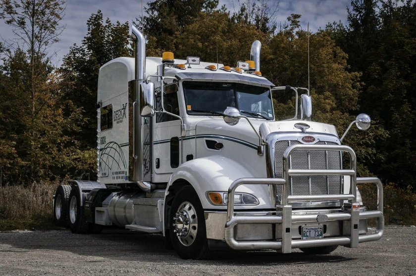 Трак Петербилт 385
