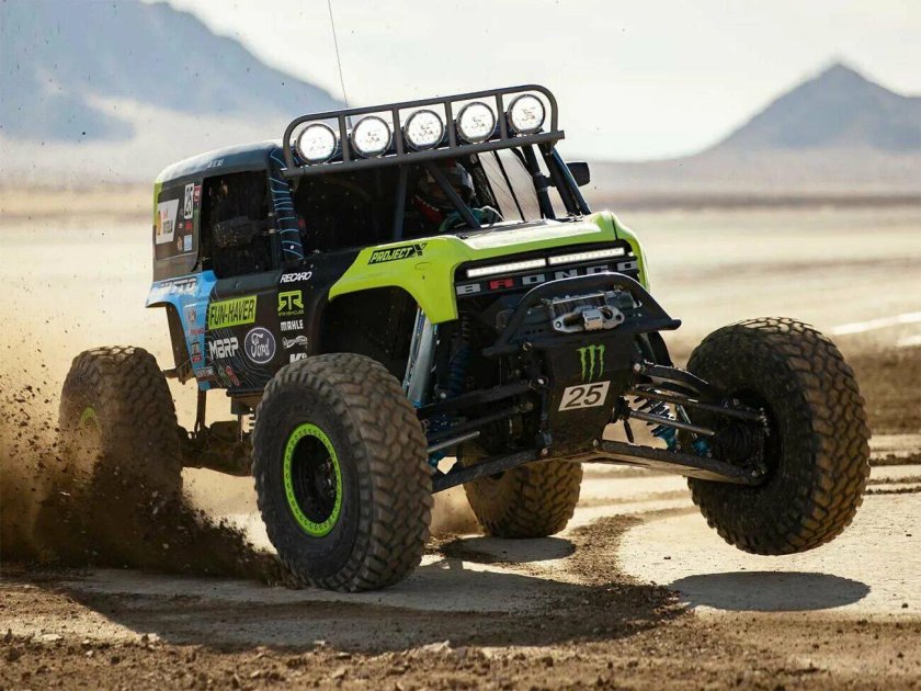 Ford Bronco Ultra 4