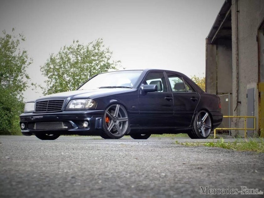 Мерседес w202 черный