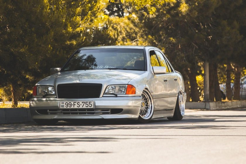 Mercedes Benz w202 AMG