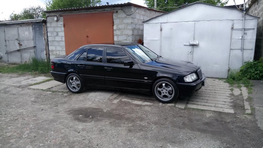 Mercedes c202 тонированный