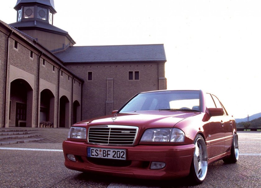 Mercedes Benz c class w202