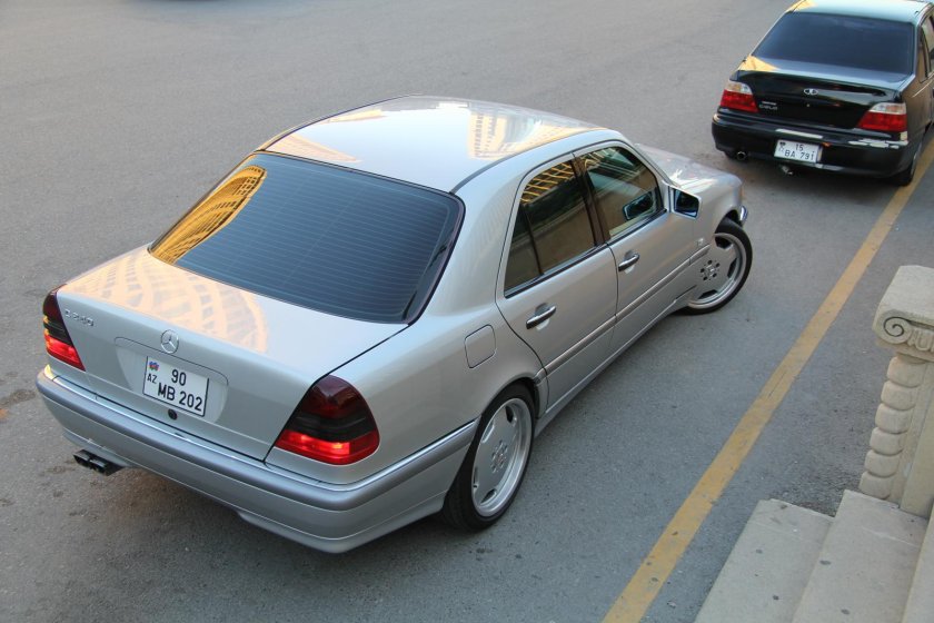 Мерседес w202 2001