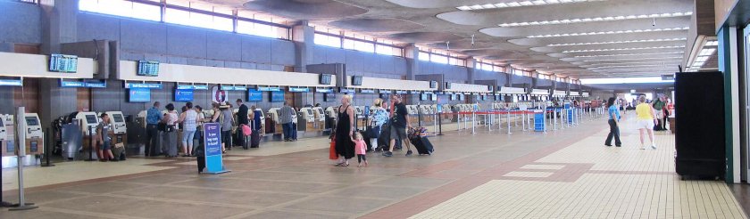 За сколько нужно быть в аэропорту до вылета