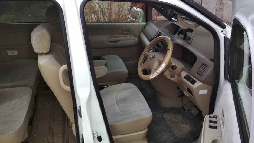 Nissan Serena 2001 салон