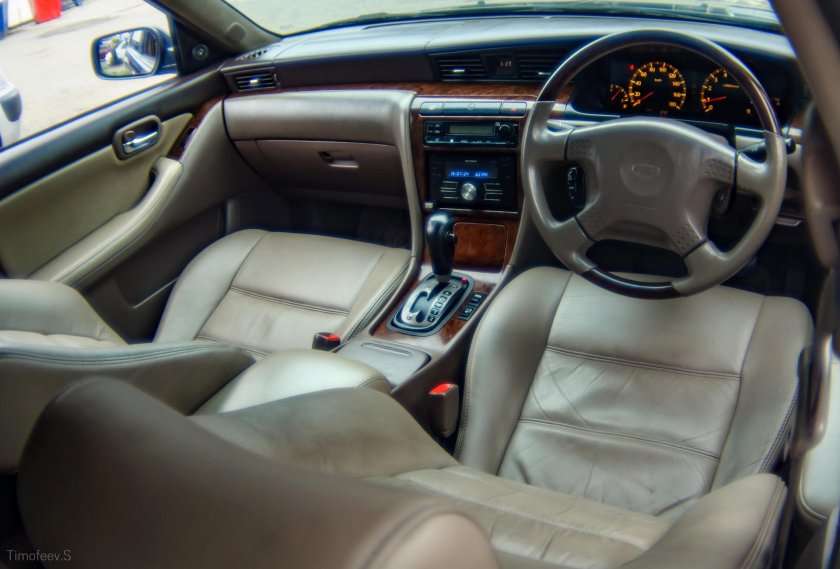 Nissan Laurel c35 салон