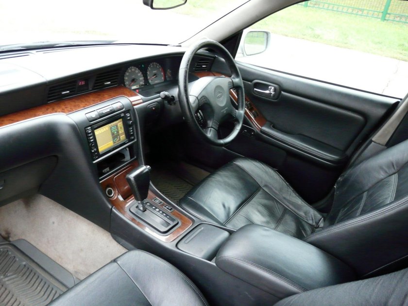 Nissan Laurel c35 салон