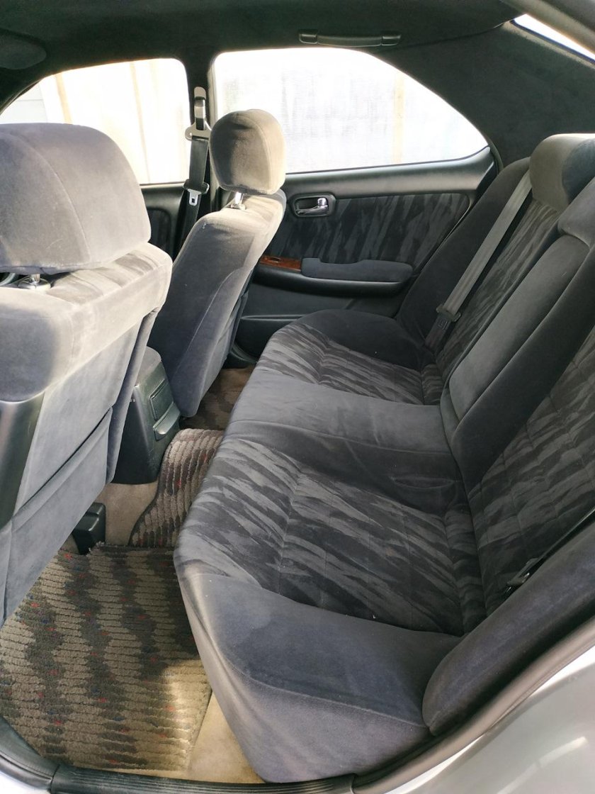 Nissan Laurel 1997 салон