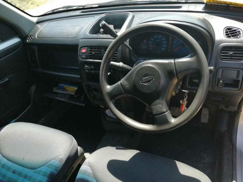 Nissan Cube z10 салон