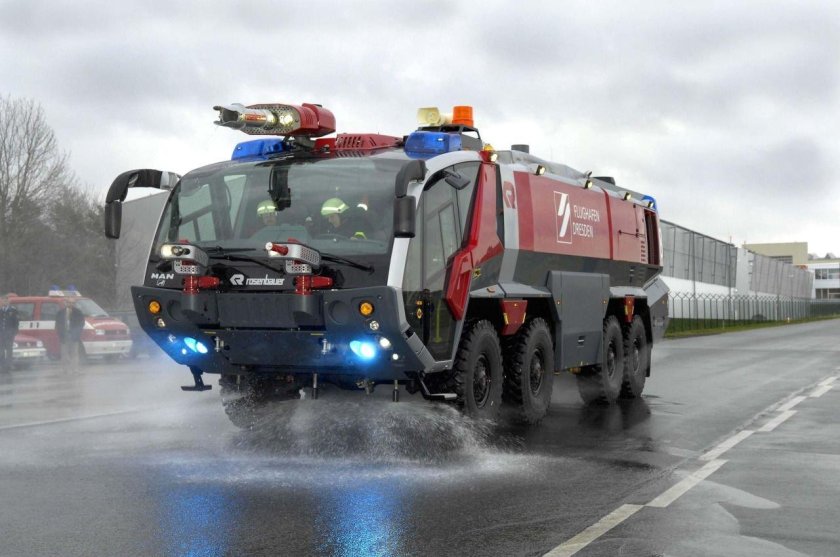 Аэродромная пожарная машина Rosenbauer