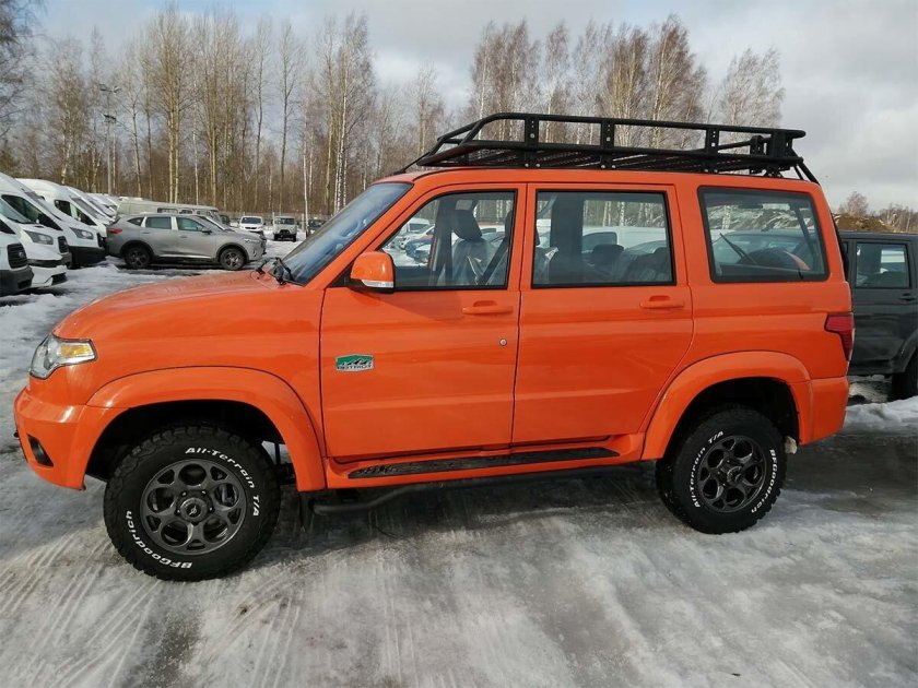 УАЗ Патриот 2021 оранжевый