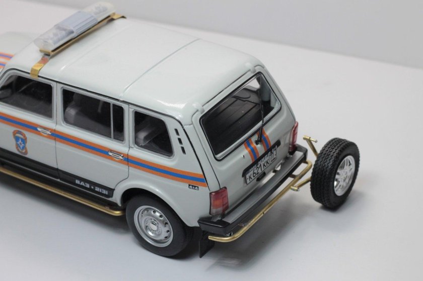 ВАЗ 2131 модель 1 24