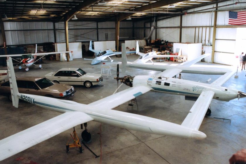 Rutan model 76 Voyager