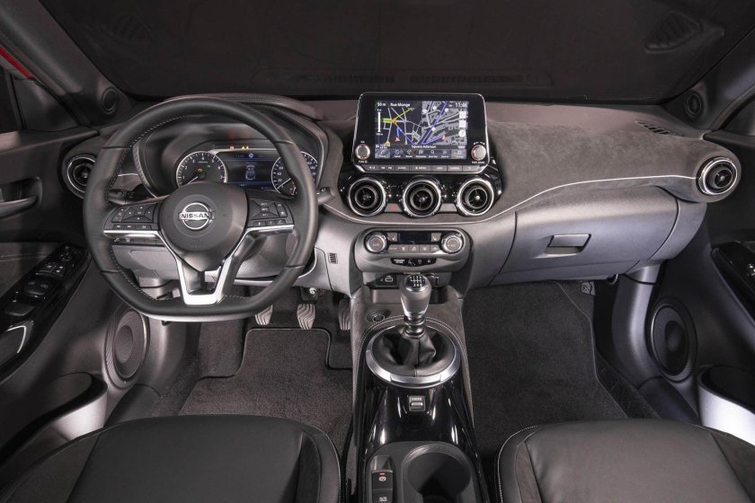 Ниссан Жук 2021 салон