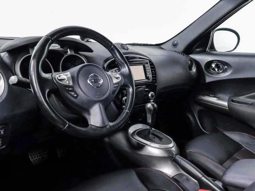 Ниссан Жук 2014 фото салона