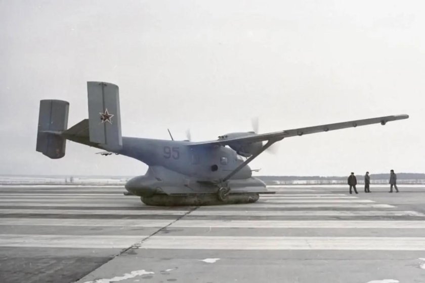 Самолет на воздушной подушке АН-14ш