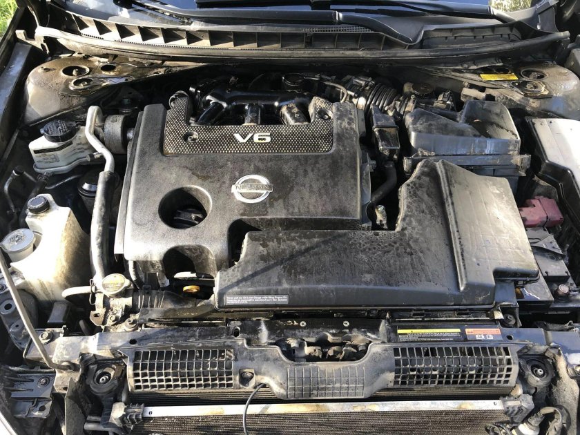 Nissan Teana j32 2.5 подкапотное